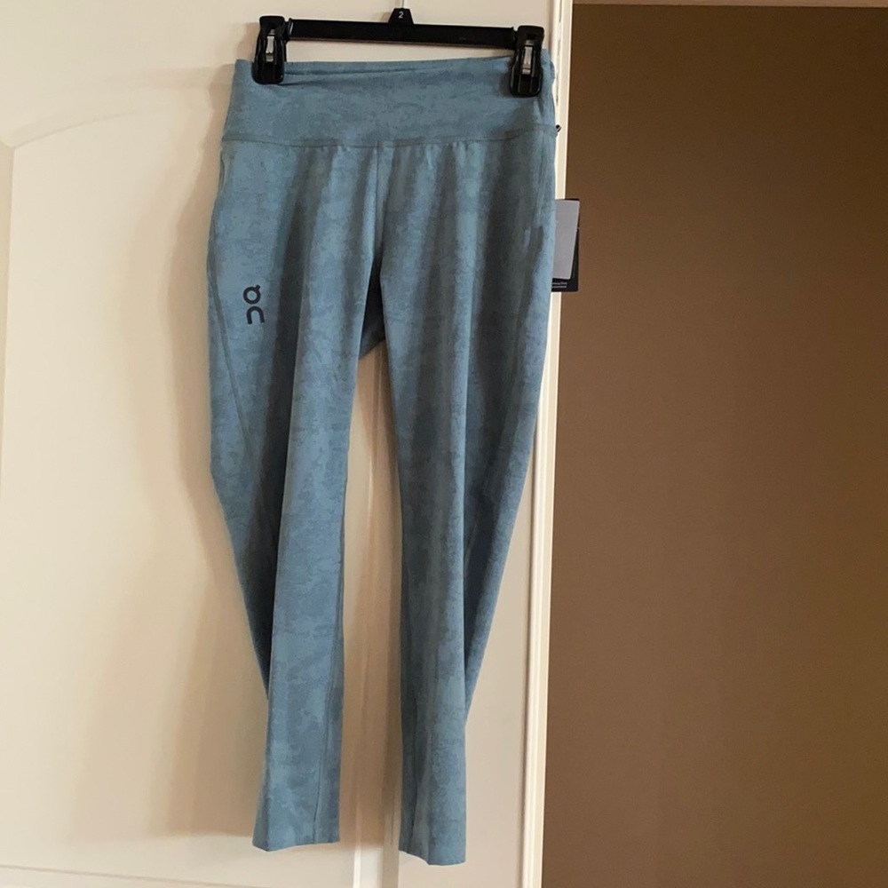On cloud leggings